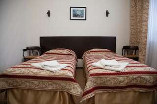 Отель Florentina Hotel Единец Двухместный номер с 2 отдельными кроватями-4